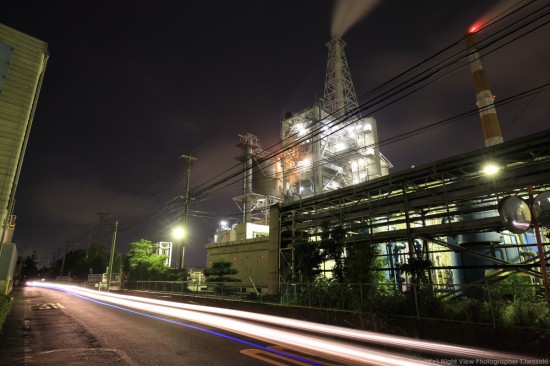 日本製紙 富士工場と車の光跡