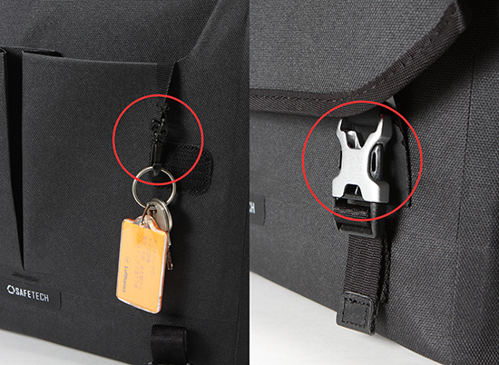 フロントポケットにはカラナビ付のストラップを内蔵。キーケースなどを繋いでおけば紛失を防げる。本カメラバッグのアイキャッチにもなっているバックルは、DURAFLEX 社のアルミ製のもの。スクラッチガードを備えており、機材への傷つきを防ぐ