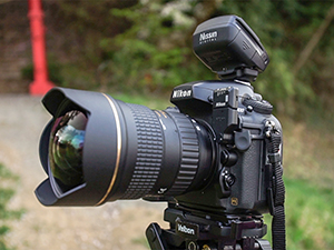 カメラは Nikon D800、レンズは 16～28mm の超広角ズームレンズ Tokina AT-X 16-28 F2.8 PRO FX を使った