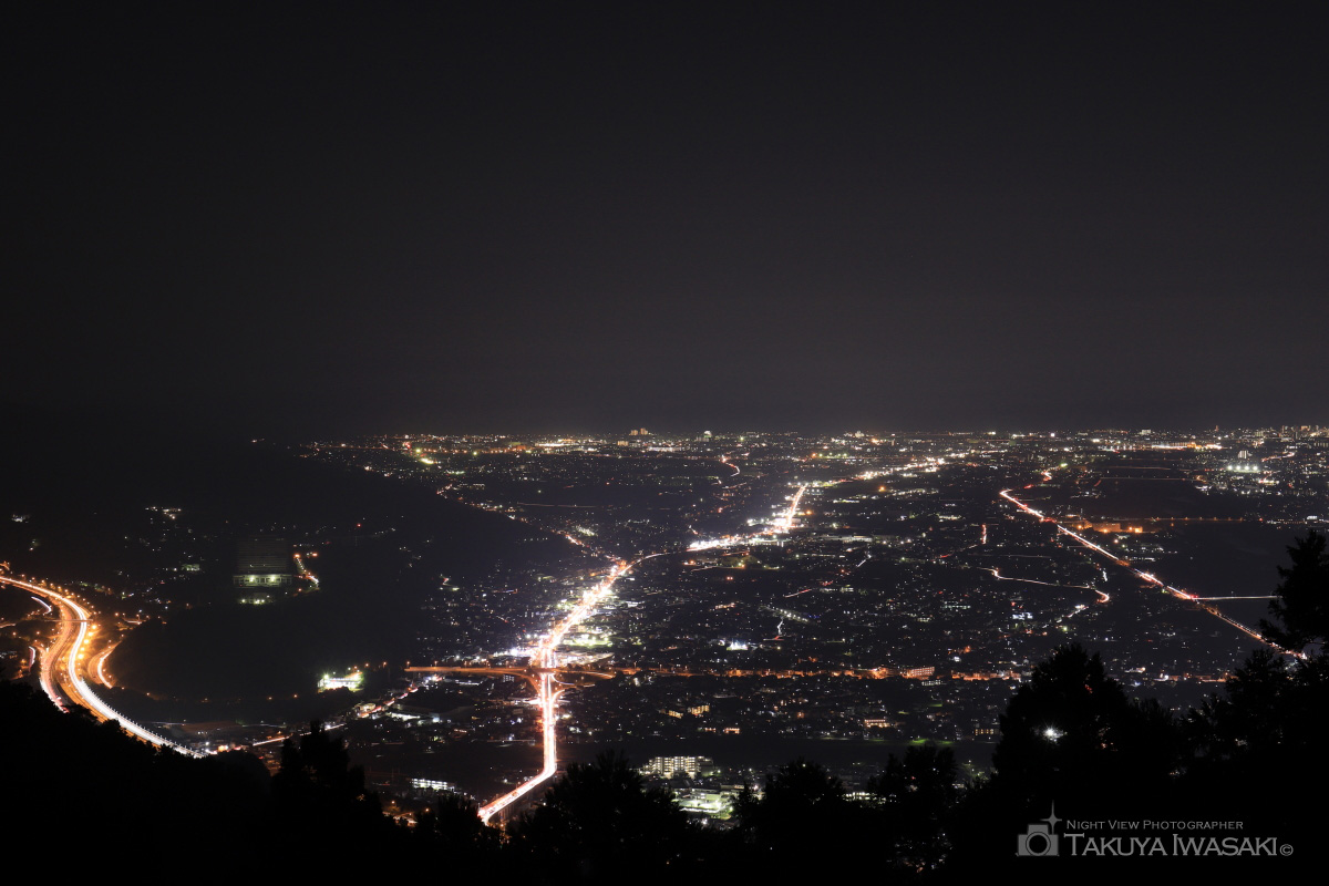 スタジオグラフィックス 夜景写真家 岩崎拓哉の夜景撮影講座第61回 大パノラマが美しい神奈川夜景の撮り方