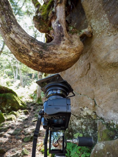 状況写真 フィルターホルダーはオリンパスの超広角レンズ「M.ZUIKO DIGITAL ED 7-14mm F2.8 PRO」専用の「100mm K- Seriesフィルターホルダー for Olympus ED 7-14mm f2.8 PRO Lens」を使用